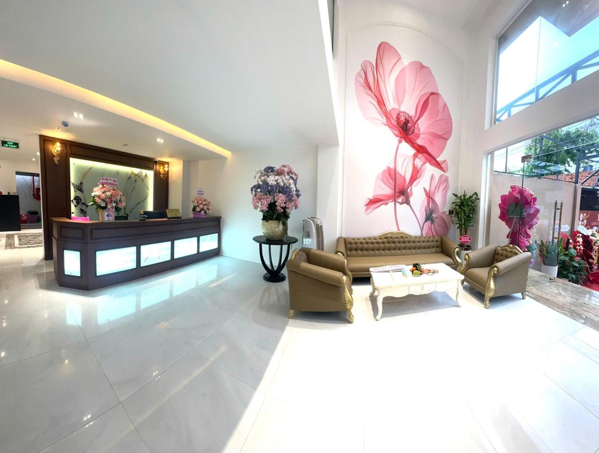 Hotel Luxury Ba Diem *